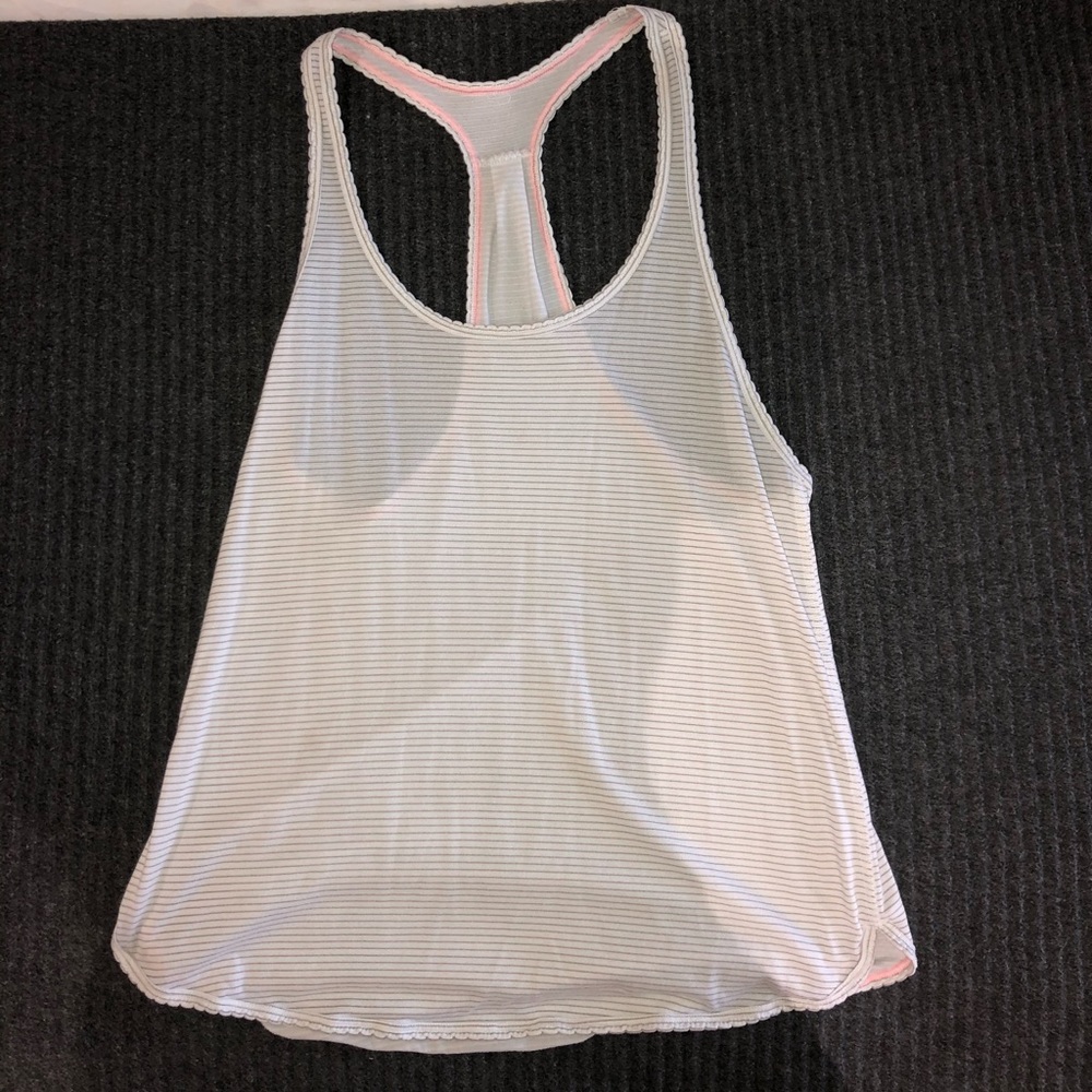 Lulu lemon white scalloped light tank!